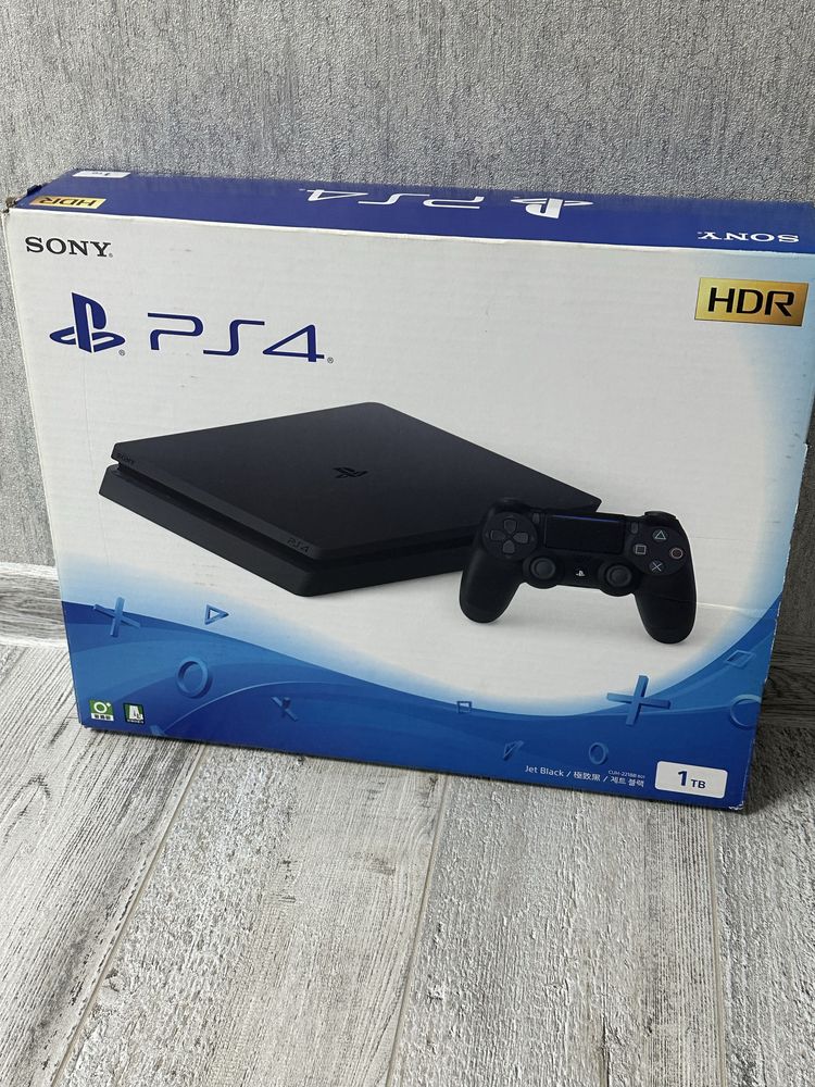 Продается PlayStation 4 slim