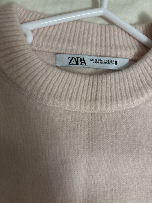 Розовый свитер от Zara