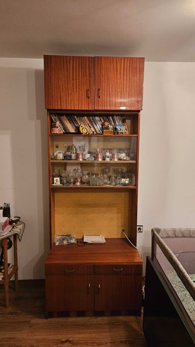 Гардероб/секции и скрин