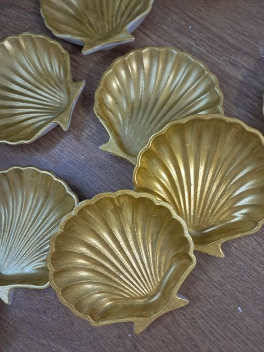 Тойбастар из гипса