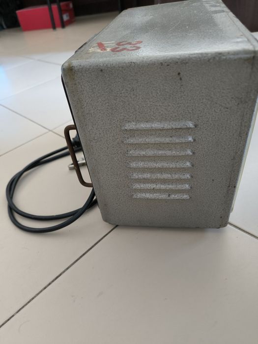 Redresor cu tensiune variabila