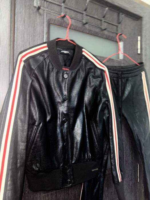 Комплект в две части