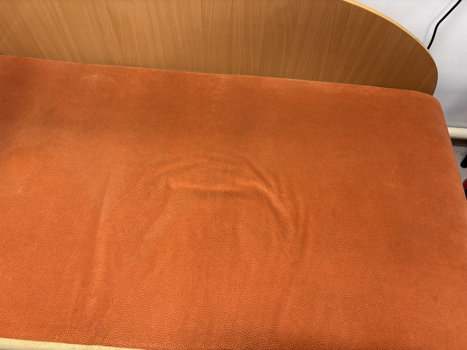 Продам подросковый диван