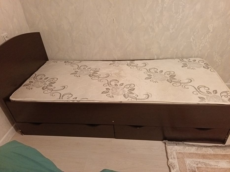 Продам кровать...