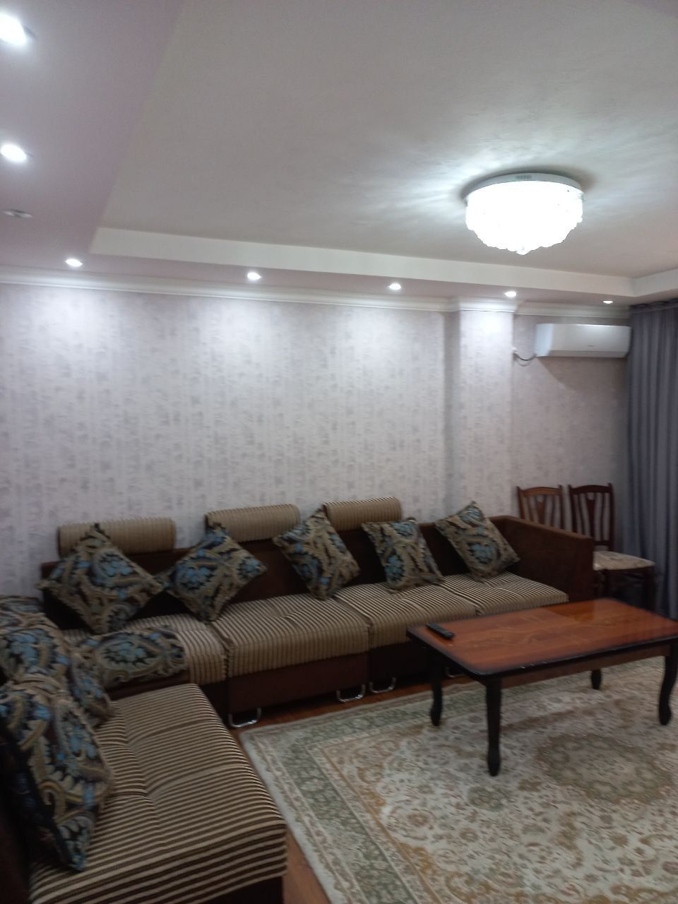 Сдам в аренду  1-ком в центре, 400