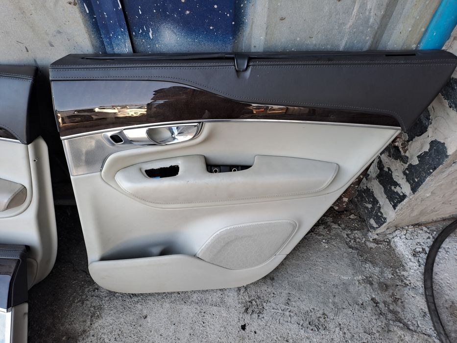 Салон за волво хс90 2017г.