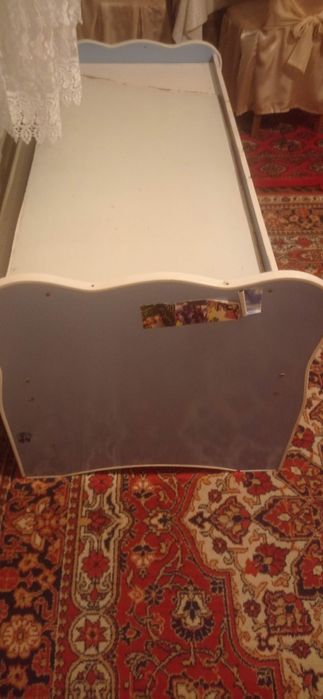 Kara vat detskiy yaxwi sostayana tegida tortmasi bor