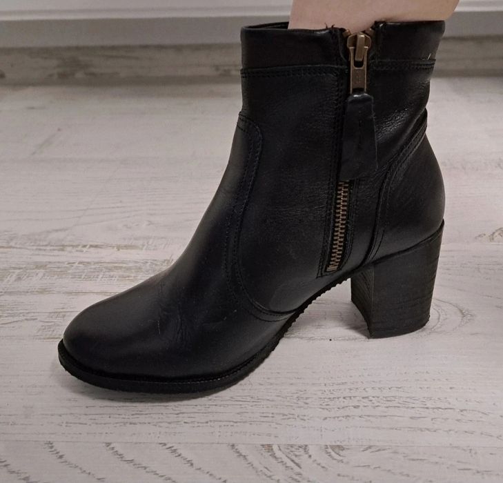 Ghete din piele Bueno Istanbul