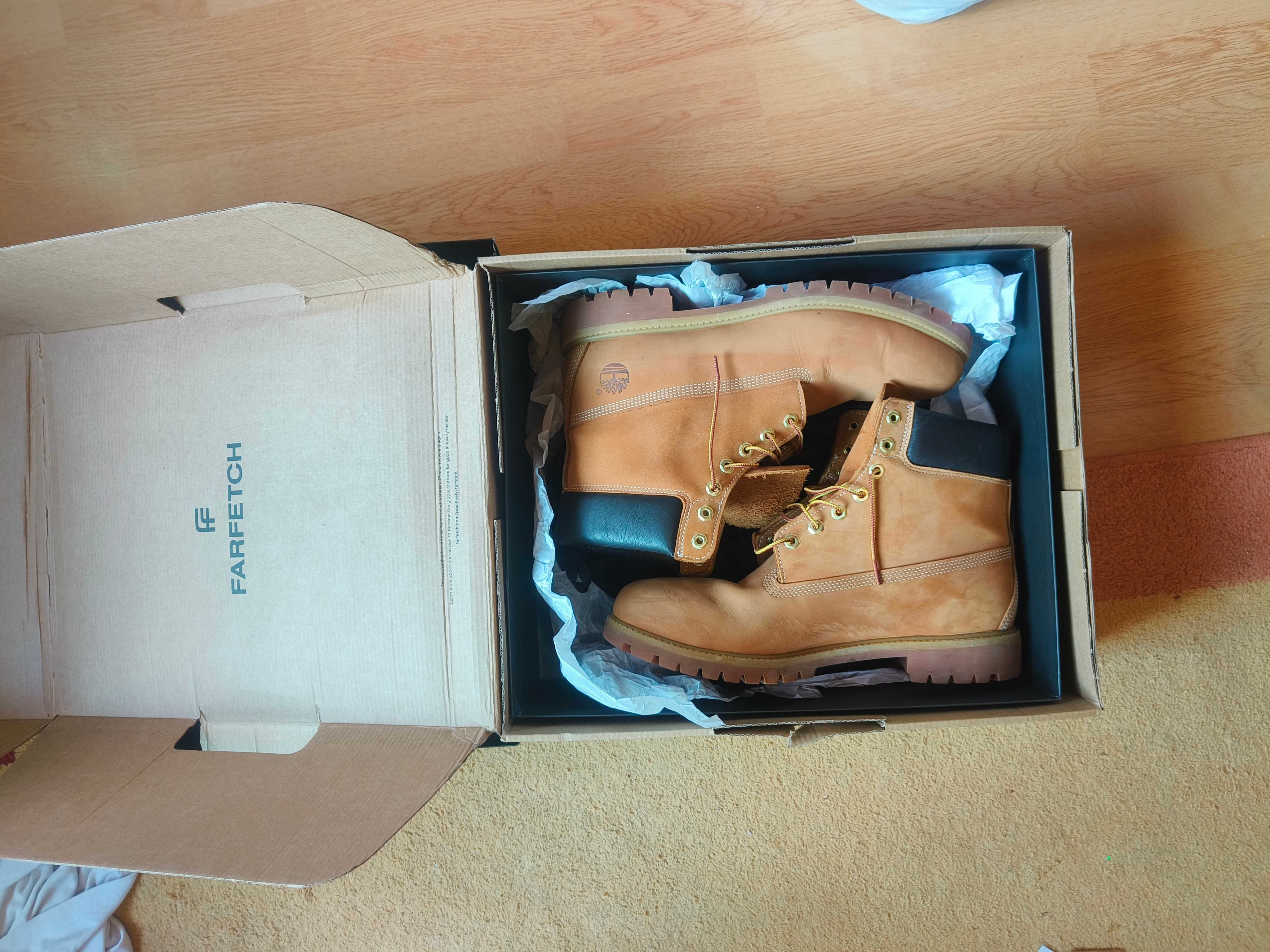 Timberland

6 Inch Premium "Wheat" sneakers