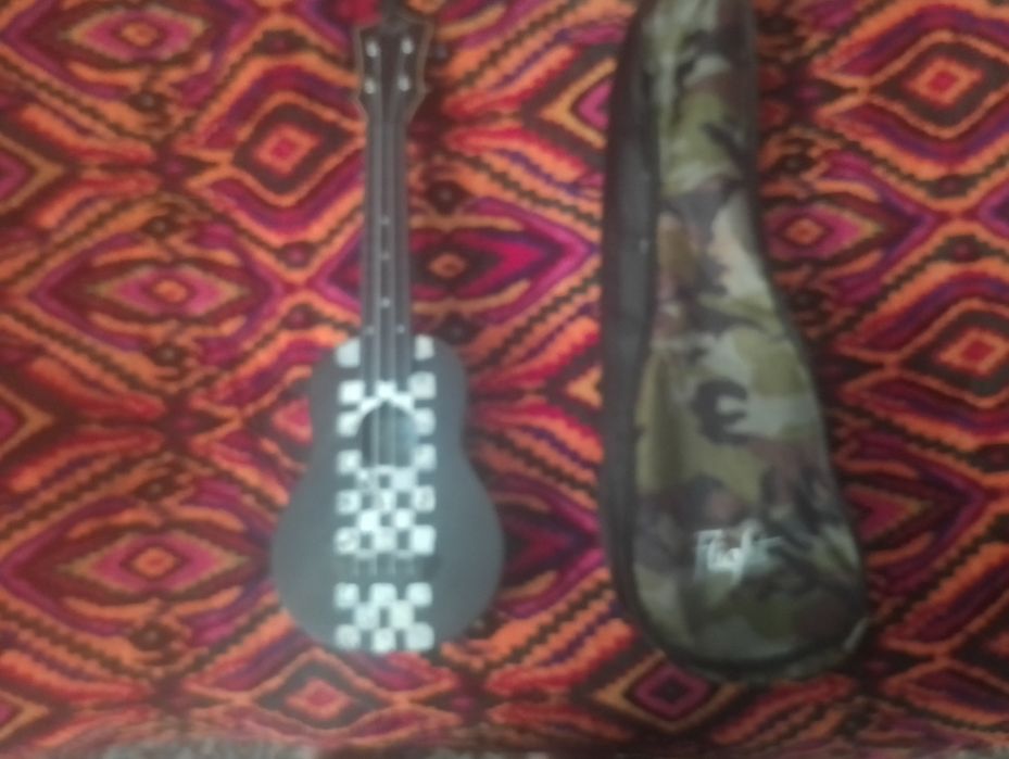 Продам укелеле для начинающих