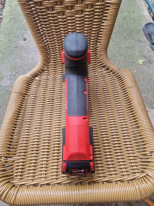 Pendular Milwauke M18 FBJS