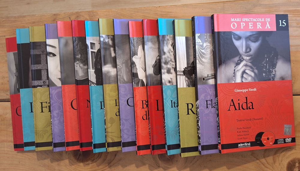 Particular! "Mari spectacole de Opera", 15 Volume + CD + DVD