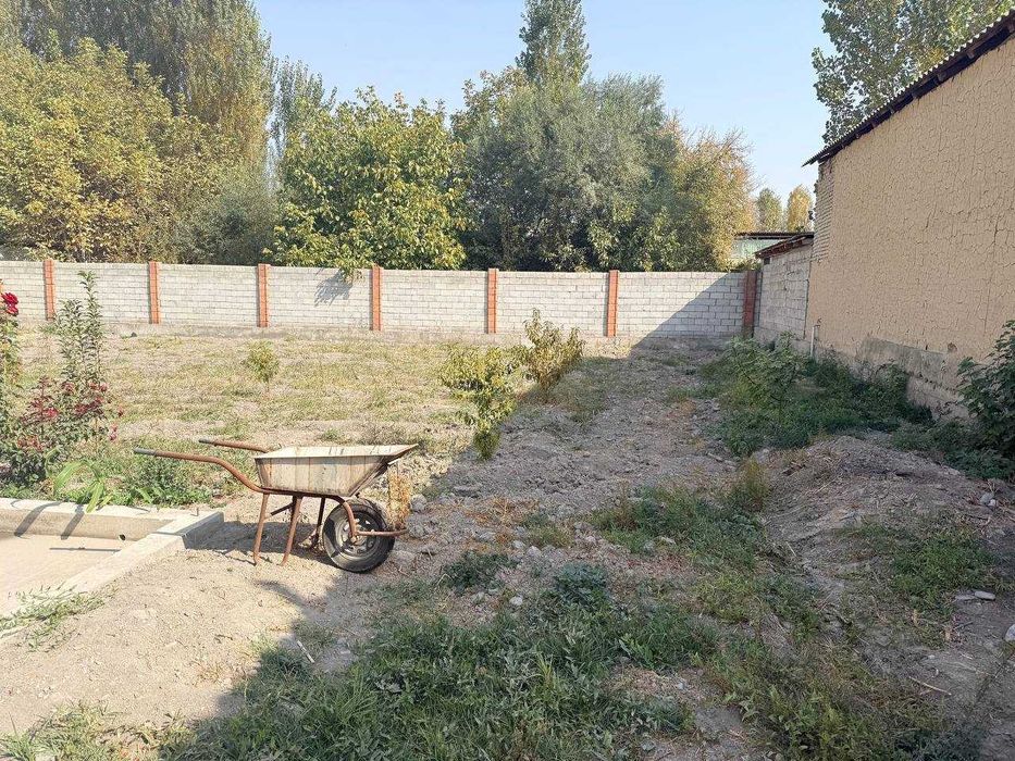 Ер участка сотилади