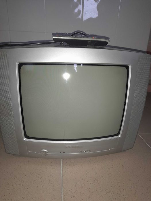 Телевизор 14 инач
