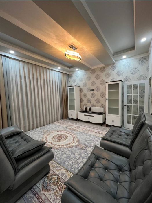 Новза Голден хаус сдаётся 3х комнатная квартира!