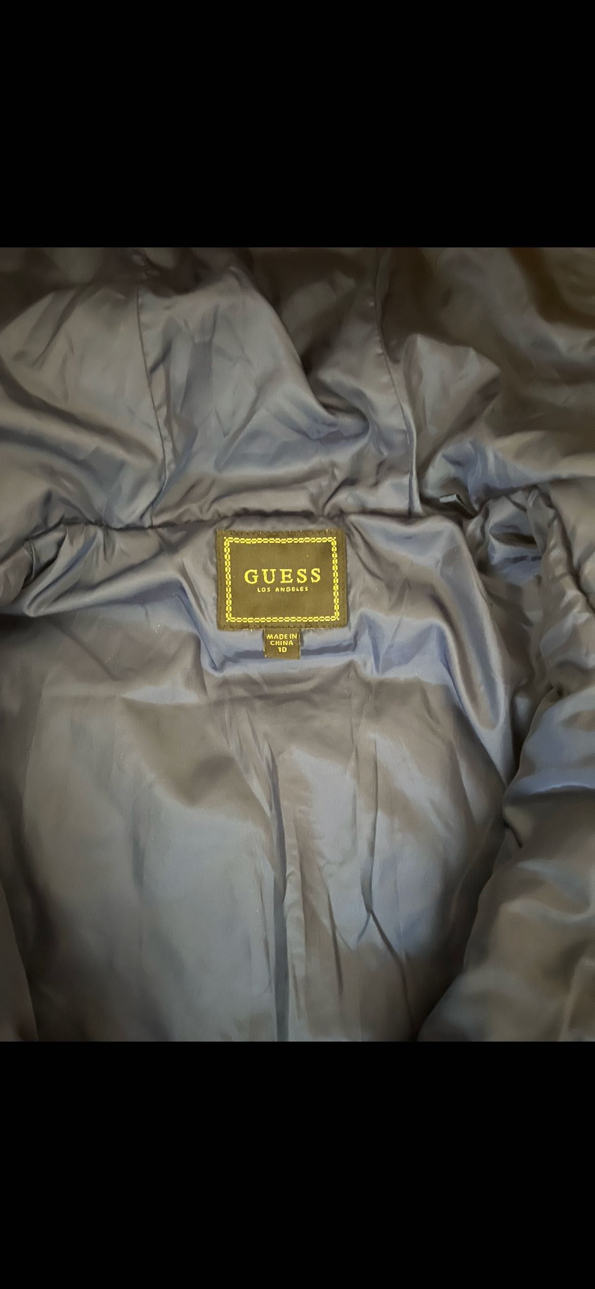 Яке Guess 40 лв.