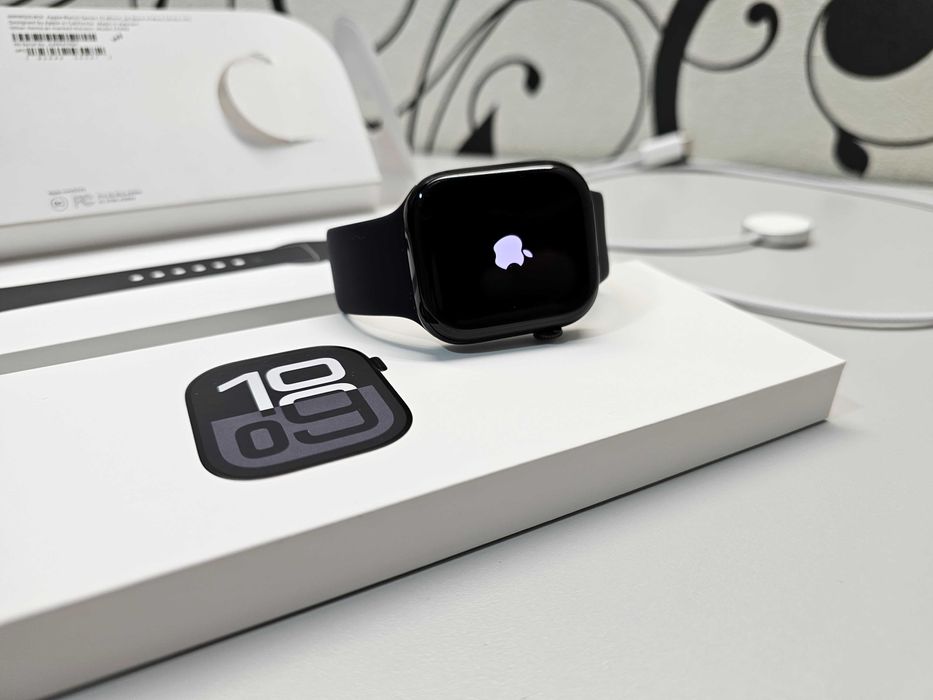 ПРОДАМ Apple Watch Series 10 / 46MM Jet Black. Практический НОВОЕ.