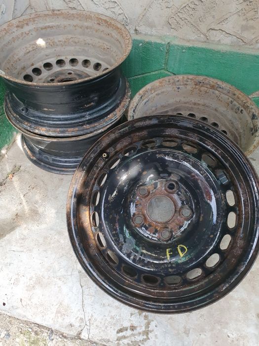 Vând schimb jante tablã 5x112 r 15