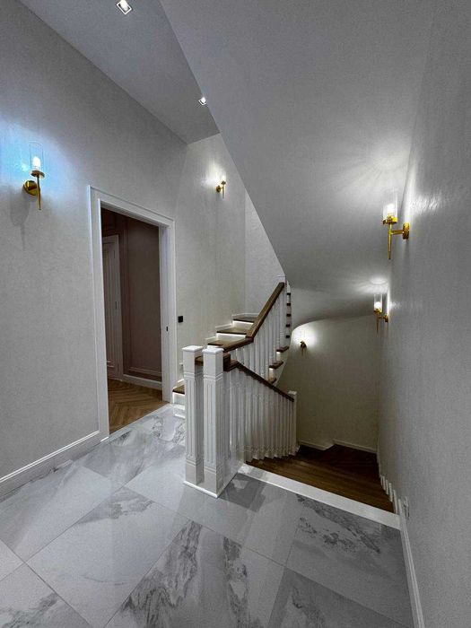 Продаётся дом, М Улугбек, 3 сотки, 370 м2, Ул.Циолковская