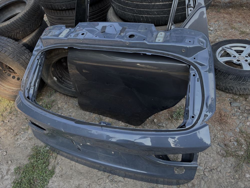 Капак БМВ Х1/BMW X1