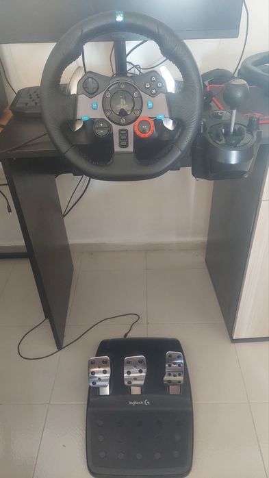 Волан logitech g29, със скоростен лост + допълнителен волан