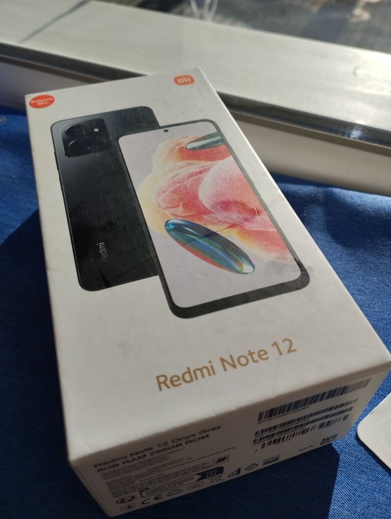 Xiaomi Note 12 - 5 G - ,256  GB / 8 Gb  RAM versiunea 2023 septembrie