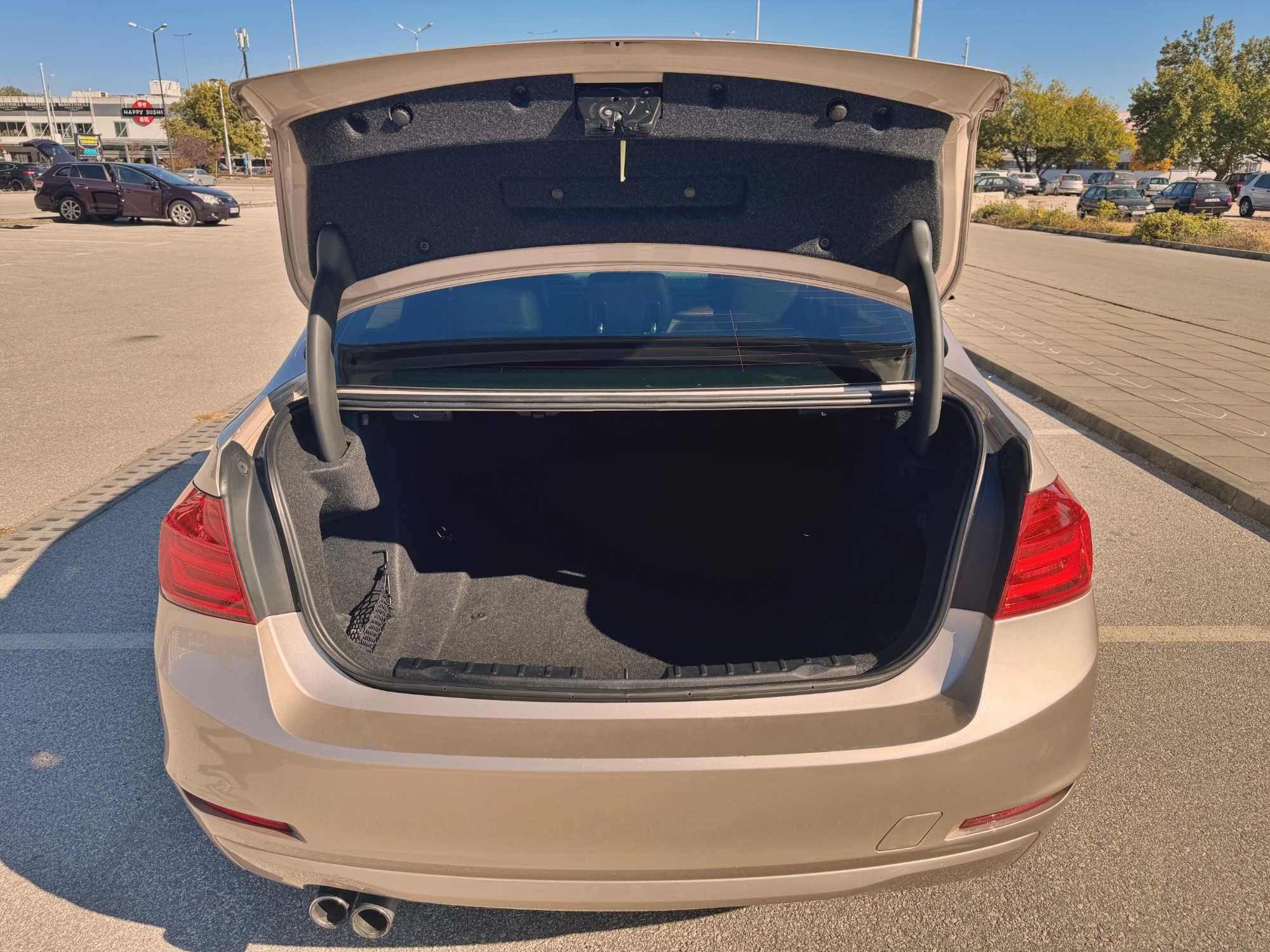 BMW 328I F30 с регистрация