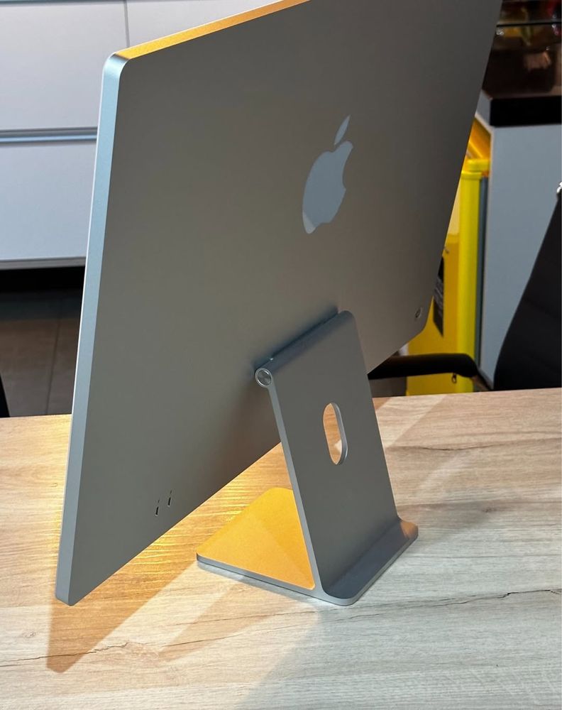 Apple iMac M1 chip 24inch 8/256Gb