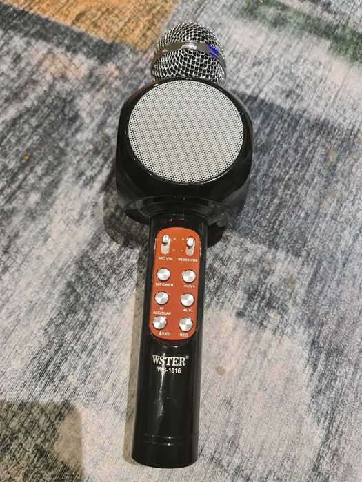 Bluetooth - караоке микрофон с вграден говорител