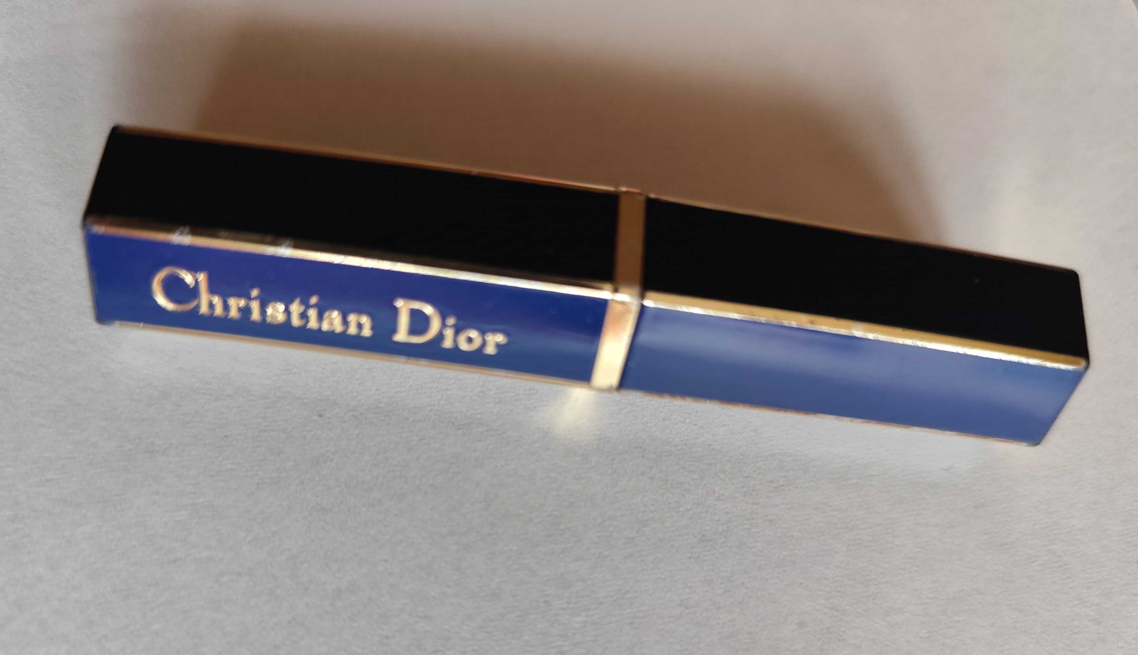 Продавам червила  DIOR Rouge Diorific Haute Couture