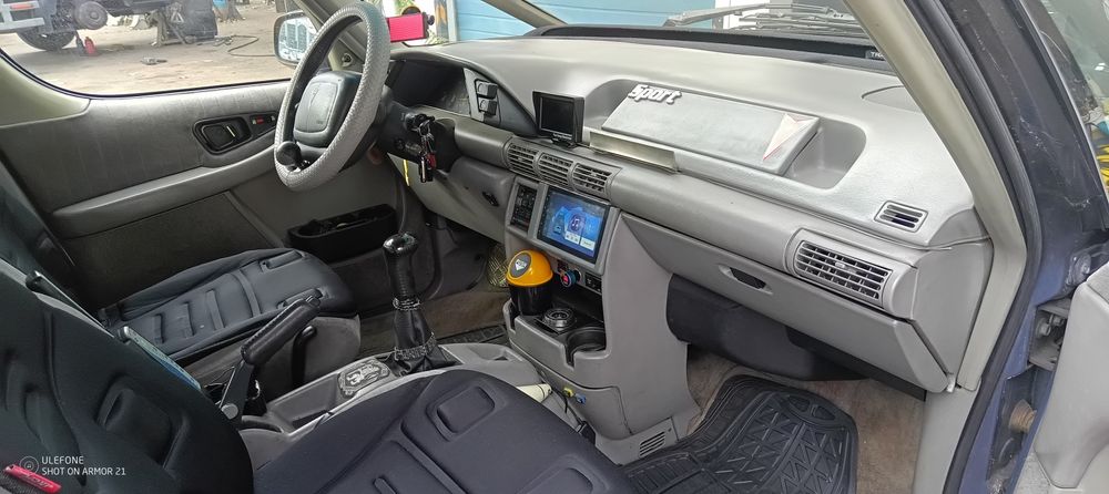 Мини-ван 6+1  отличен