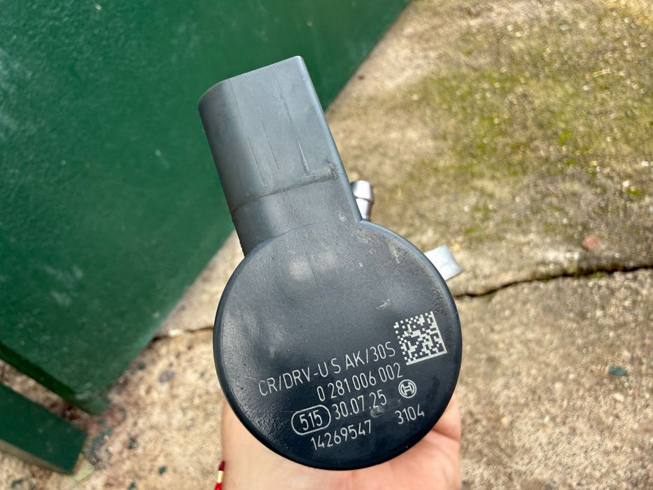 Горивна рейка за VW Tiguan с датчик и регулатор на налягане