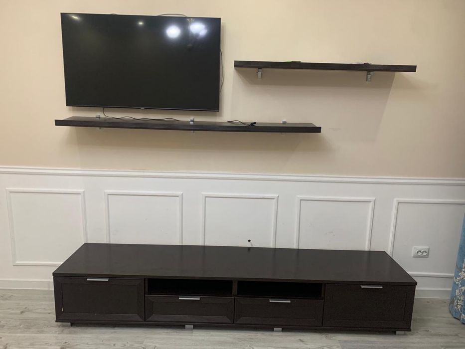 Тумба под тв в хорошем состоянии