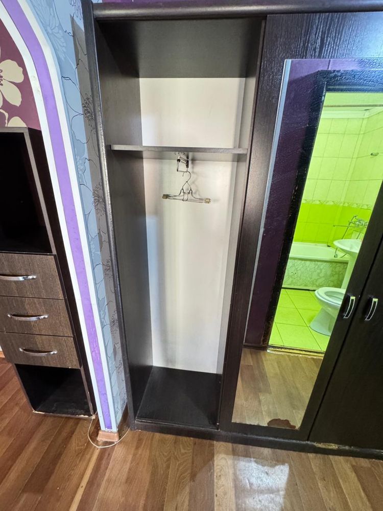 Продам шкаф-купе в прихожую