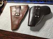 Lot vintage de 2 tocuri de pistol