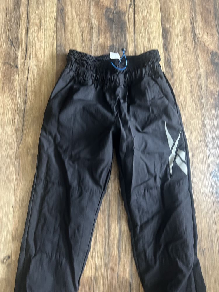 Reebok size M Black