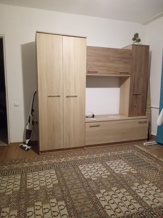 Vând  mobila de living