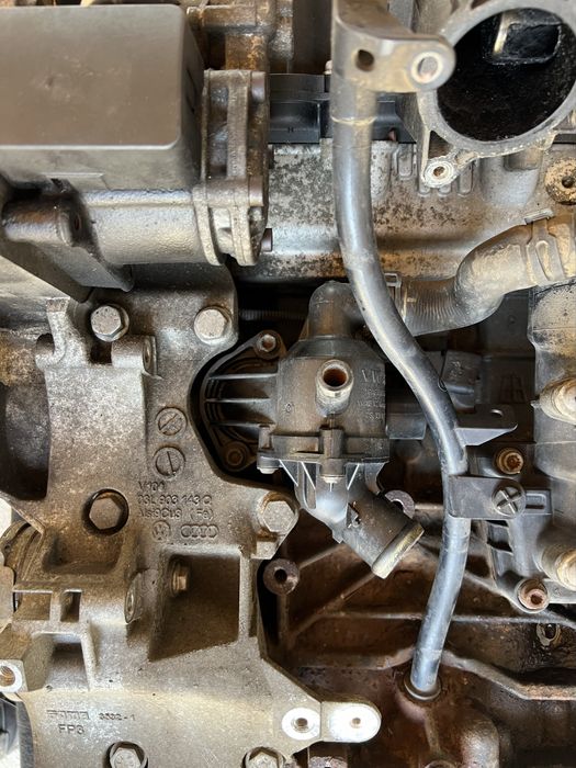 Motor 1.6 TDI CAY 105C Pompa Inalta VW Caddy Touran Golf6 Skoda Passat