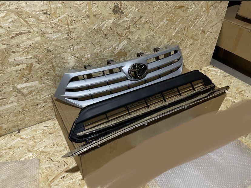 Решетка фонарь молдинг туманка Highlander 10-13