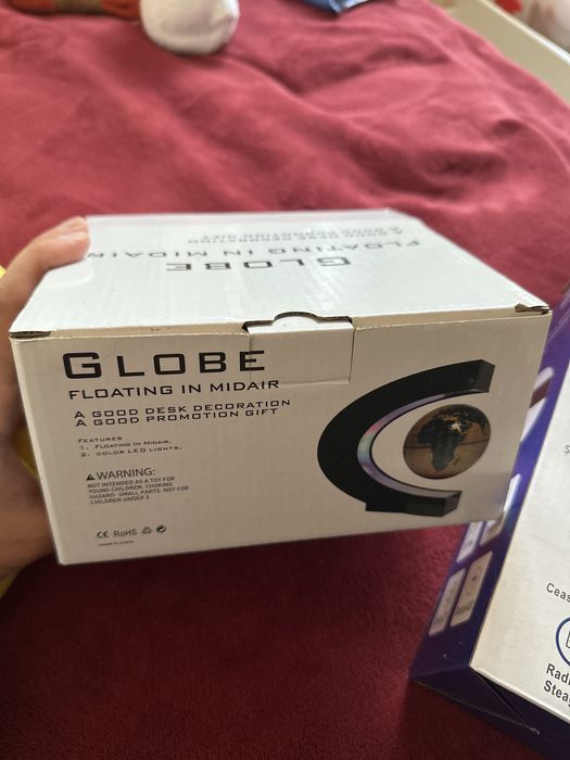 Glob Pământesc Magnetic Levitațional cu LED