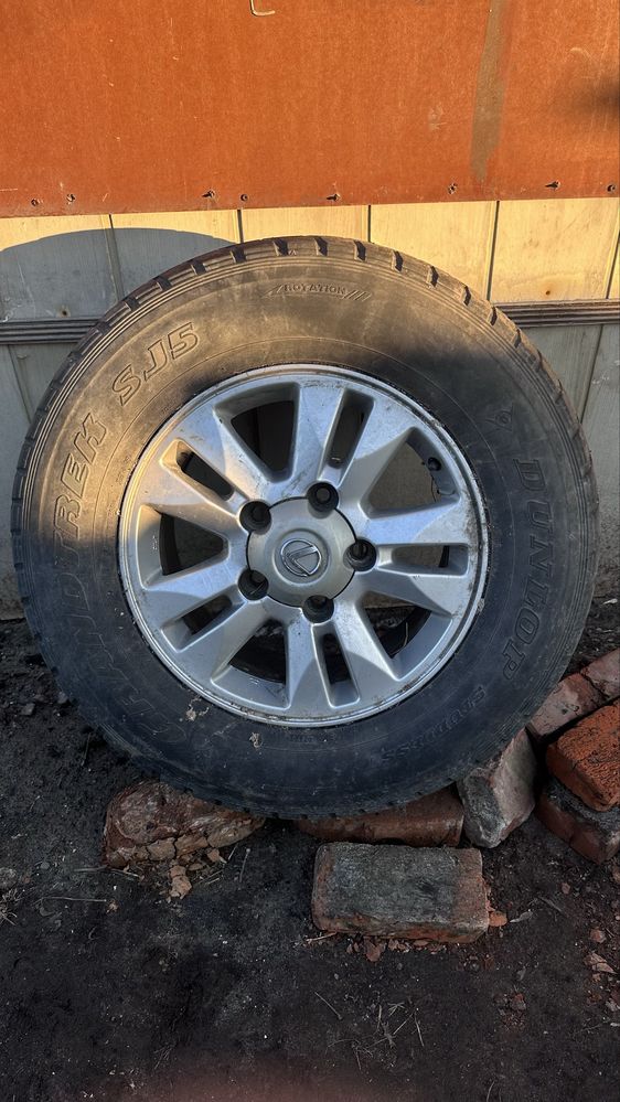 Продаются диски с резиной lexsus toyta r17