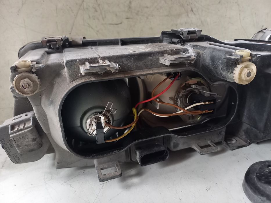 Фарове Audi A3 8L