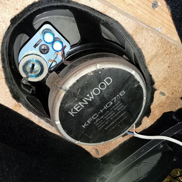 Kalonka magnitafon usiletil sotiladi