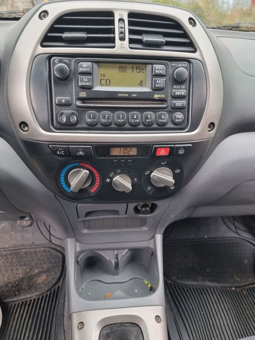 Toyota Rav4 2.0 D4D На части Лети джанти 16 щора