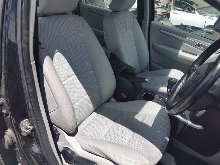 dezmembrez mercedes a class facelift/mercedes w169/a class a180/