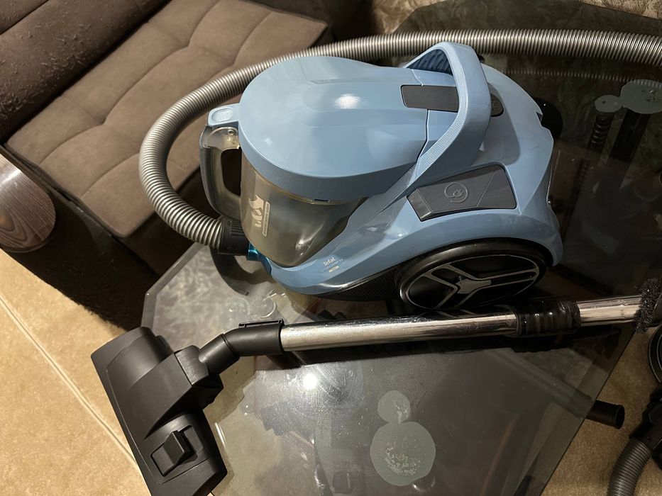 Пылесос Tefal в отличном состоянии