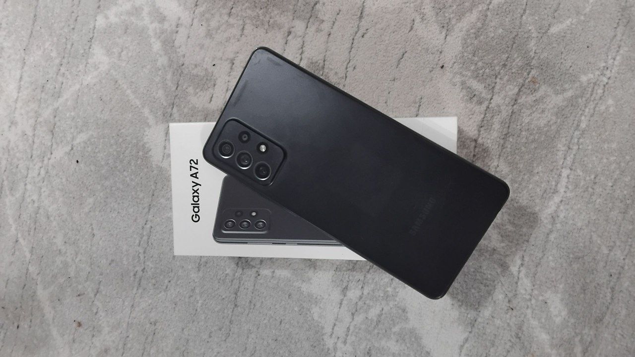 Samsung a 72 holat zoʻr