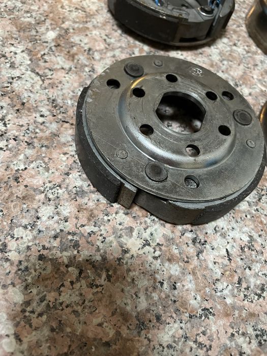 Комплект съединител от скутер Piaggio zip 50 кубика 2000 година