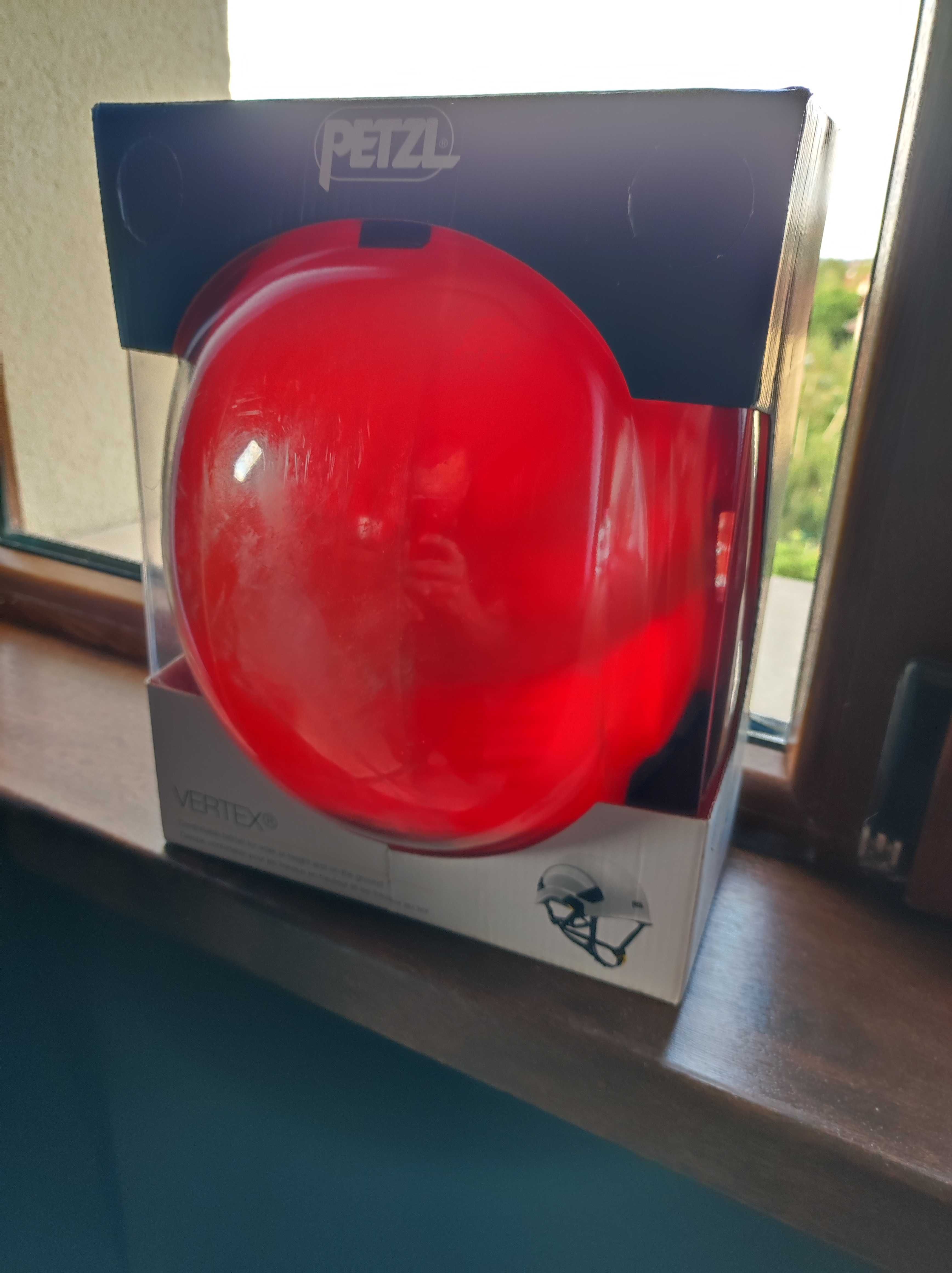 Каска PETZL vertex