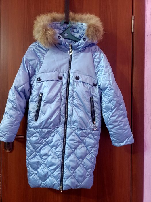 Продам куртку зимнюю детскую